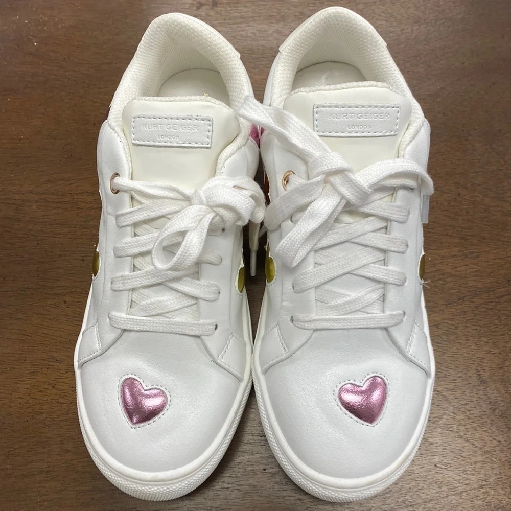 LANE LOVE SNEAKER. KURT GEIGER LONDON